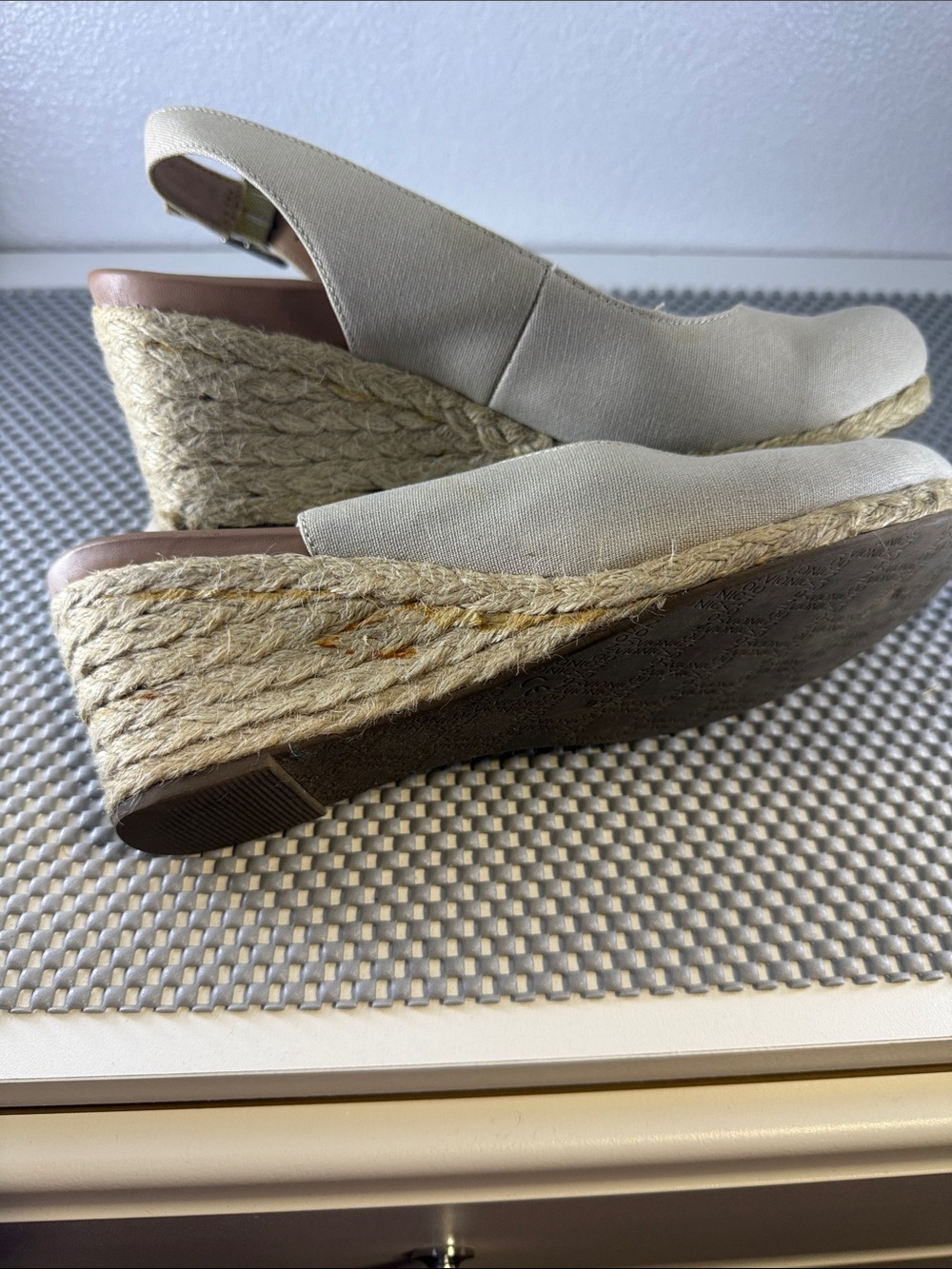 Vionic Beige Canvas Espadrille Wedge Slingbacks - Picture 12 of 12
